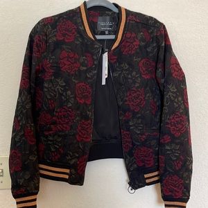NWT Urban Woodlands Rose Jord jacket by Sunctuary, Size M.